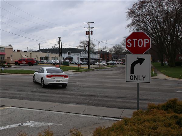 New Stop Signs On Job's Fishing Road Confuse Drivers