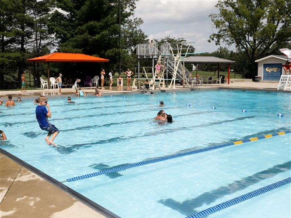 Bowling Green city pool passes on sale at discount | The Blade