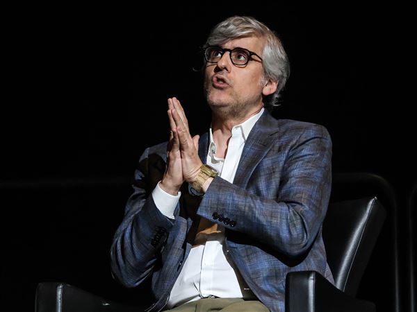 Author Mo Rocca talks aging, history, and curiosity with Toledoans