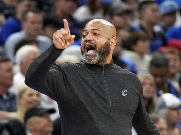 Pistons hire former Cavs coach Bickerstaff