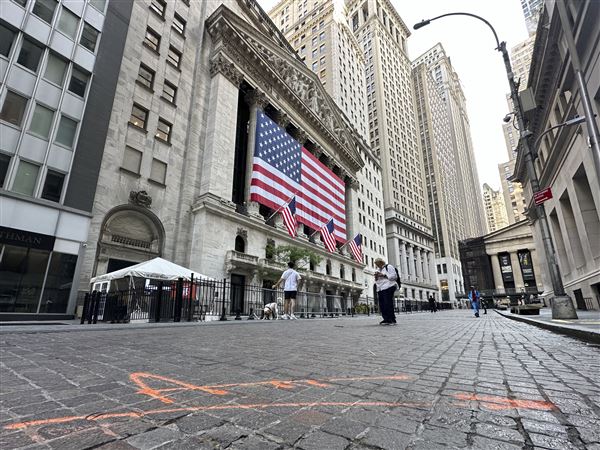 Wall Street ends mixed, nudging the S&P 500 and Nasdaq to more records