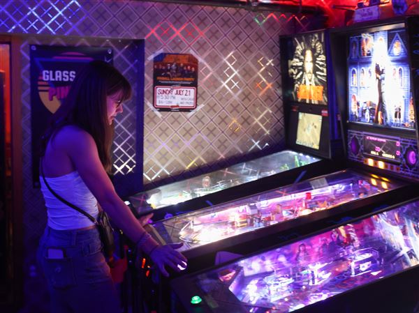 Pinball brings Toledoans together for celebration of Americana, friendly competition