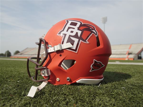 Video game clip offers glimpse at new Bowling Green football uniforms