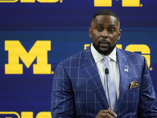 Briggs: Michigan football's lone-wolf narrative continues to unravel, but will it even matter?