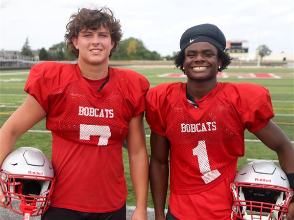 Dynamic duo leads diversified attack for Bowling Green High School football