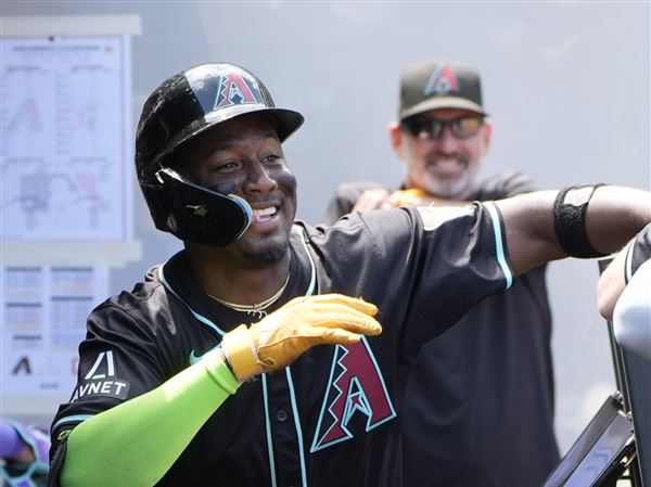 Diamondbacks power past the Guardians 7-3 in game 1 of doubleheader