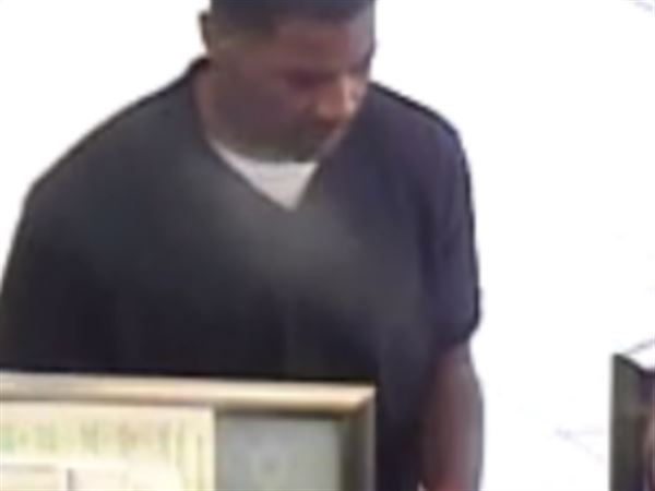 FBI, Toledo police seek identity of bank robber